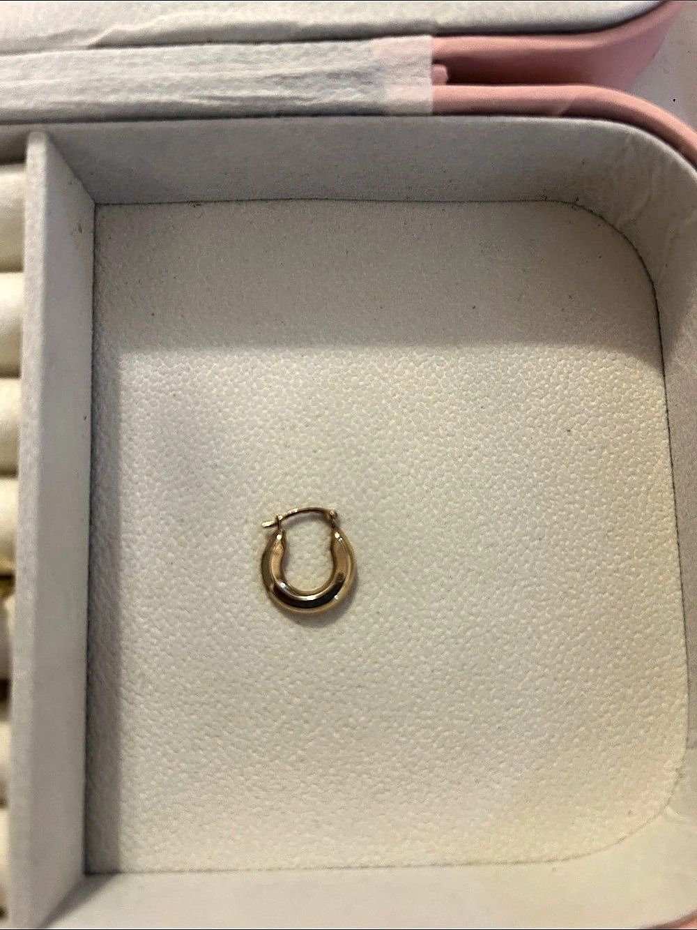 18k Full Gold Hoop Earrings Like New
